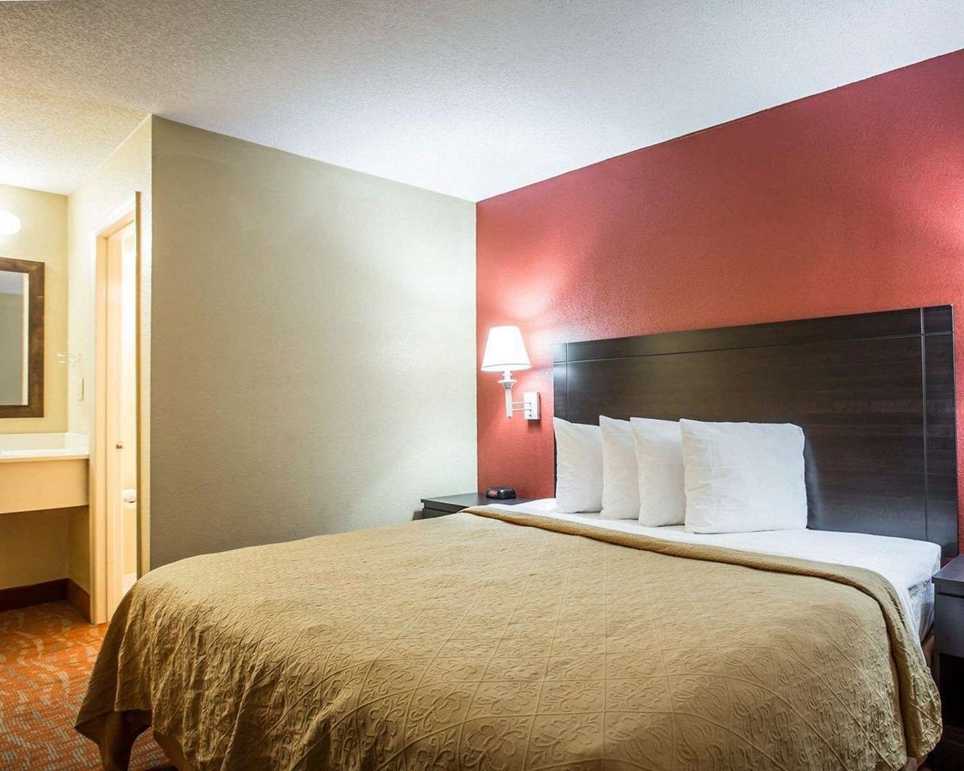 Standard King Room at Quality Inn Monroe